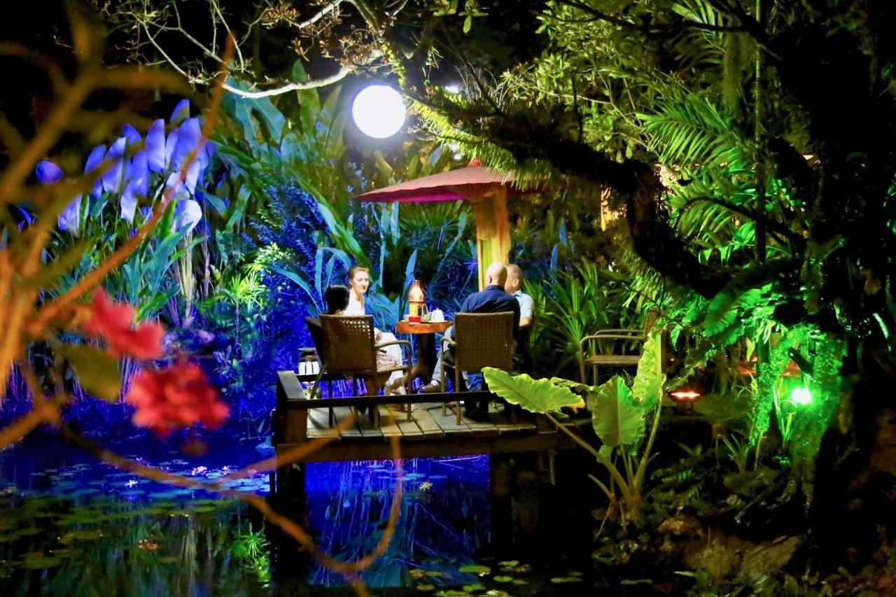 Oriental Siam Resort - Sha Extra Plus Certified Csiangmaj Kültér fotó