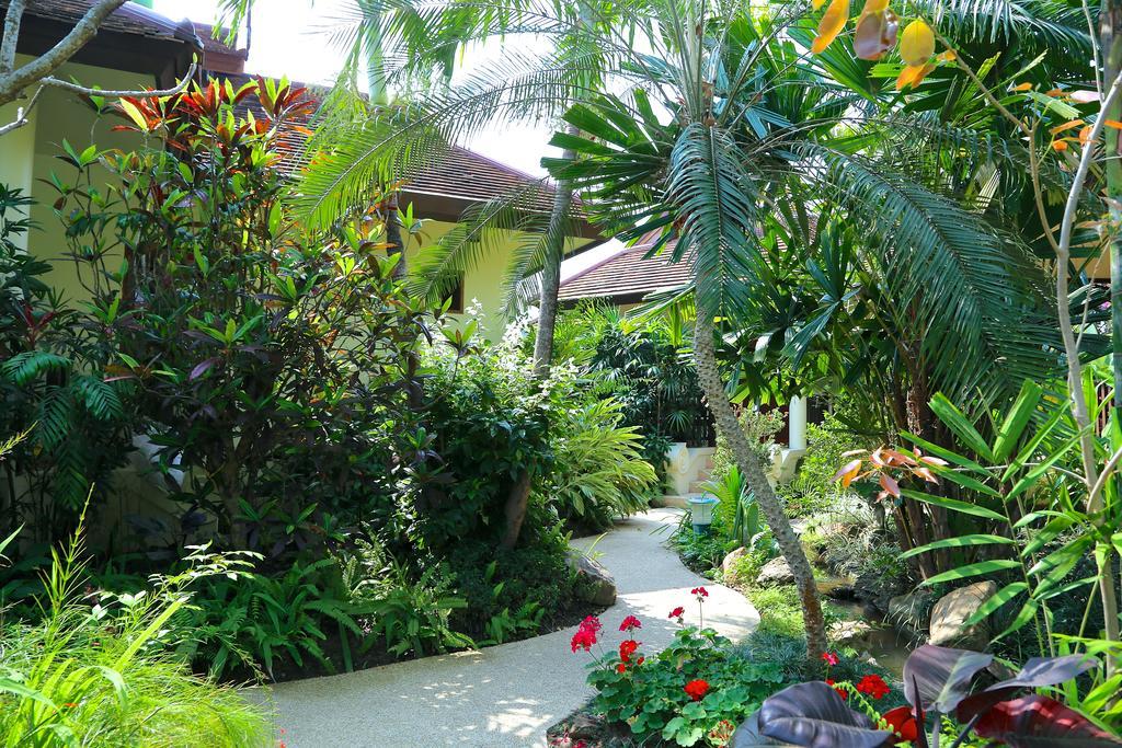 Oriental Siam Resort - Sha Extra Plus Certified Csiangmaj Kültér fotó