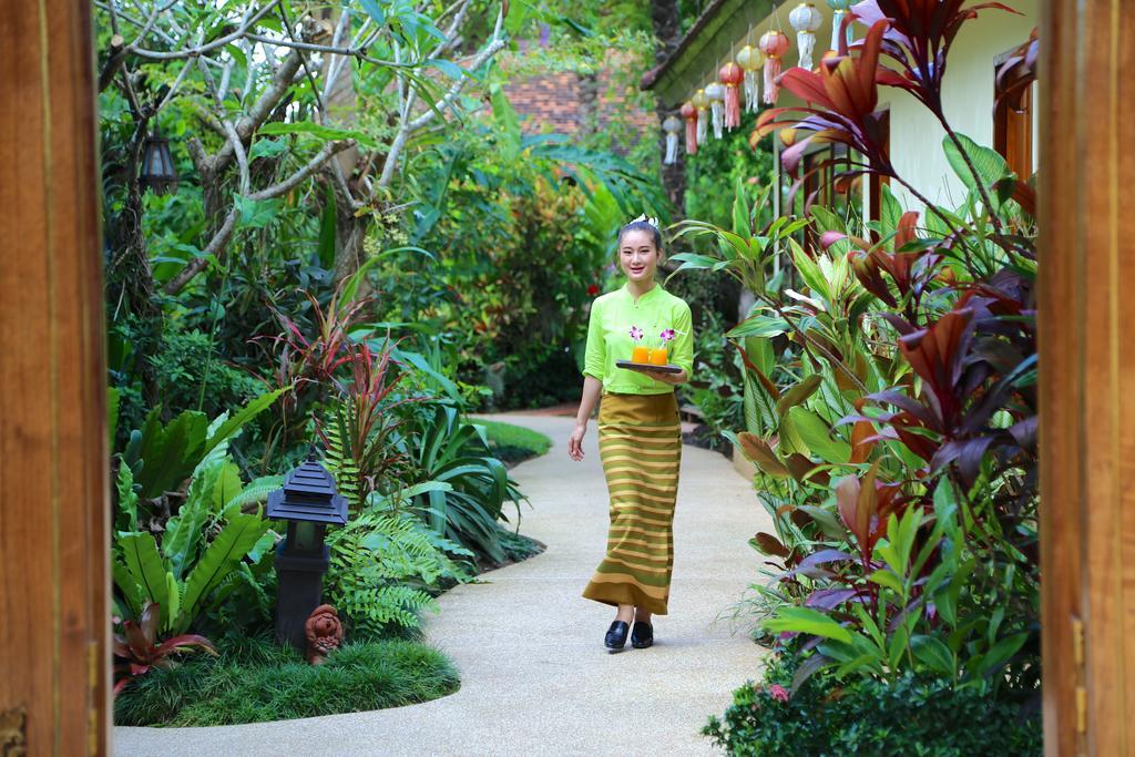 Oriental Siam Resort - Sha Extra Plus Certified Csiangmaj Kültér fotó